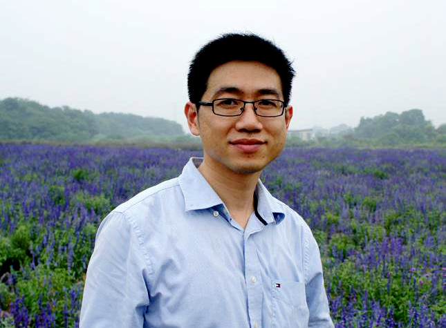 至真至誠(chéng)勇攀高峰——記“寶鋼優(yōu)秀教師特等獎(jiǎng)”獲得者、交通學(xué)院陳峻教授